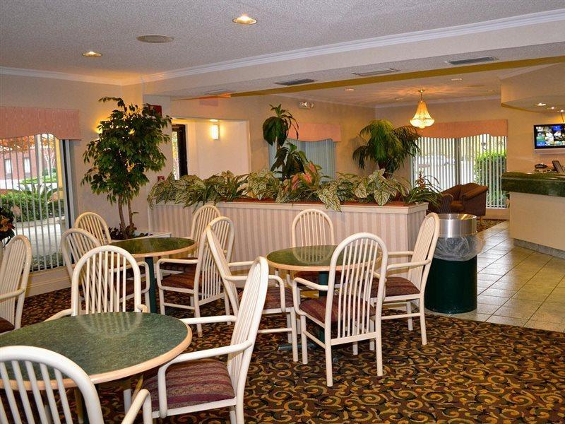 Fairview Inn & Suites Мобил Экстерьер фото