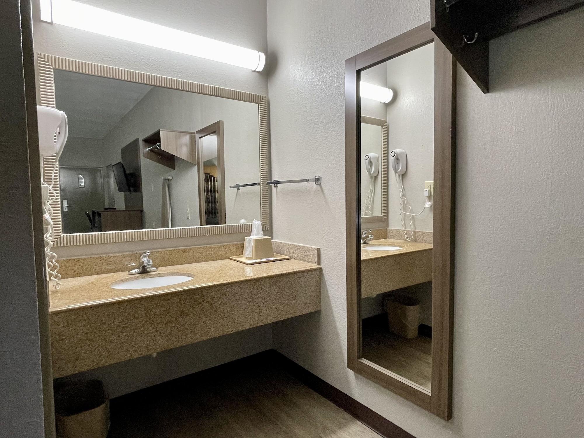 Fairview Inn & Suites Мобил Экстерьер фото