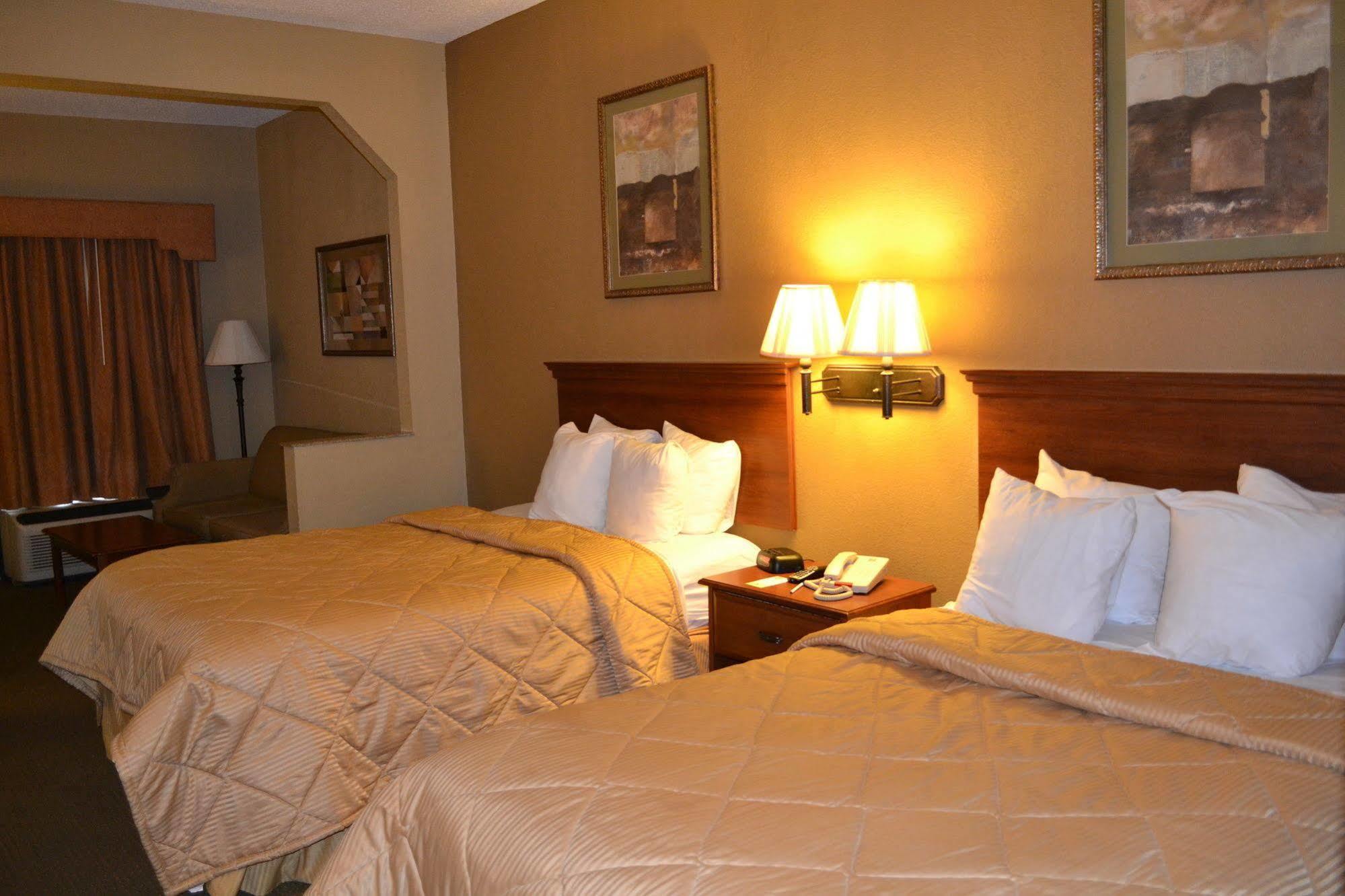 Fairview Inn & Suites Мобил Экстерьер фото
