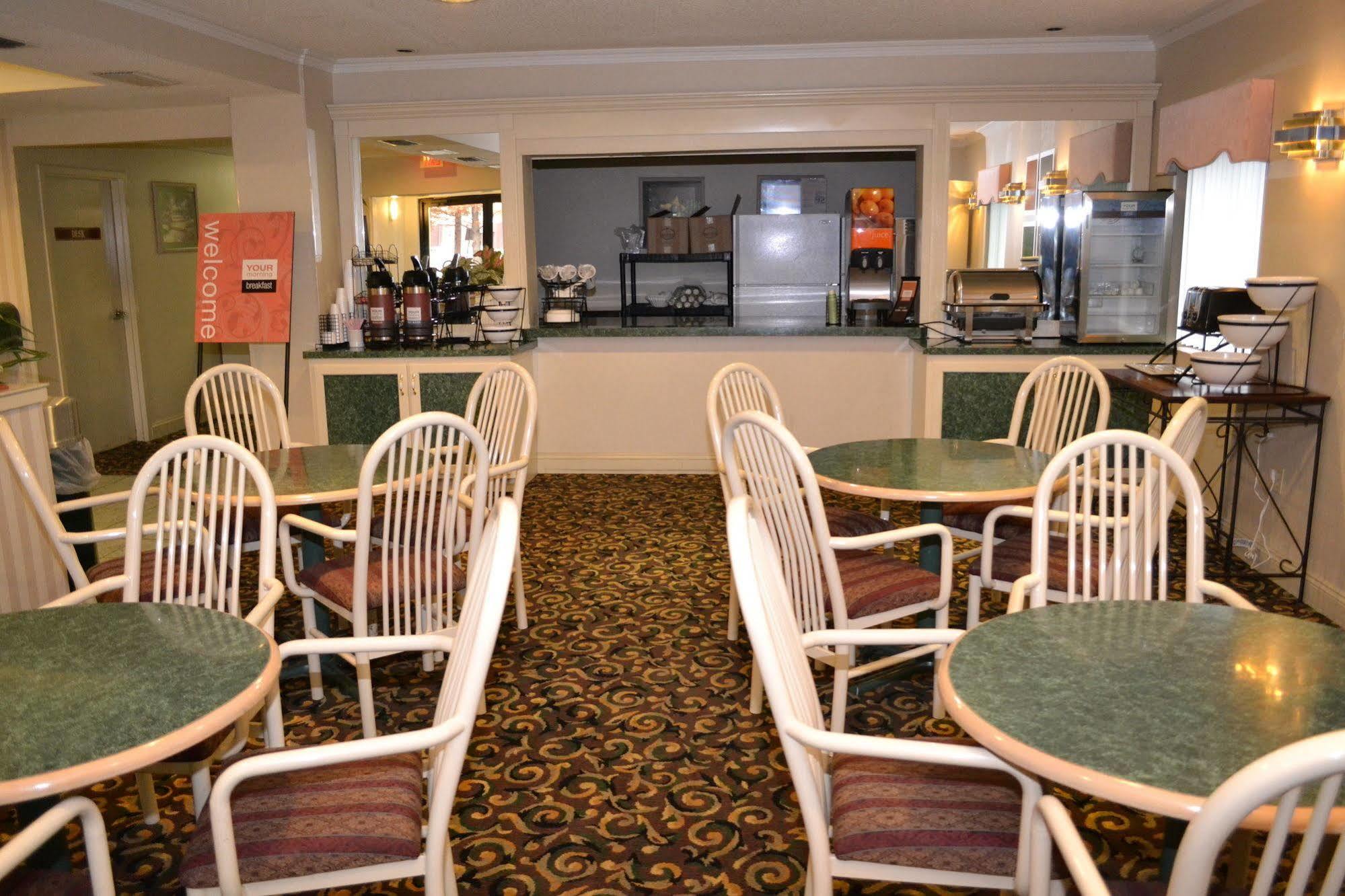 Fairview Inn & Suites Мобил Экстерьер фото